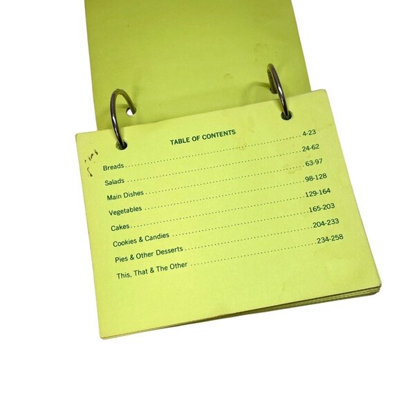 Vintage Collection Of Recipe Cards- Breads Salads Main Dishes Veggies Cakes etc - Picture 1 of 7